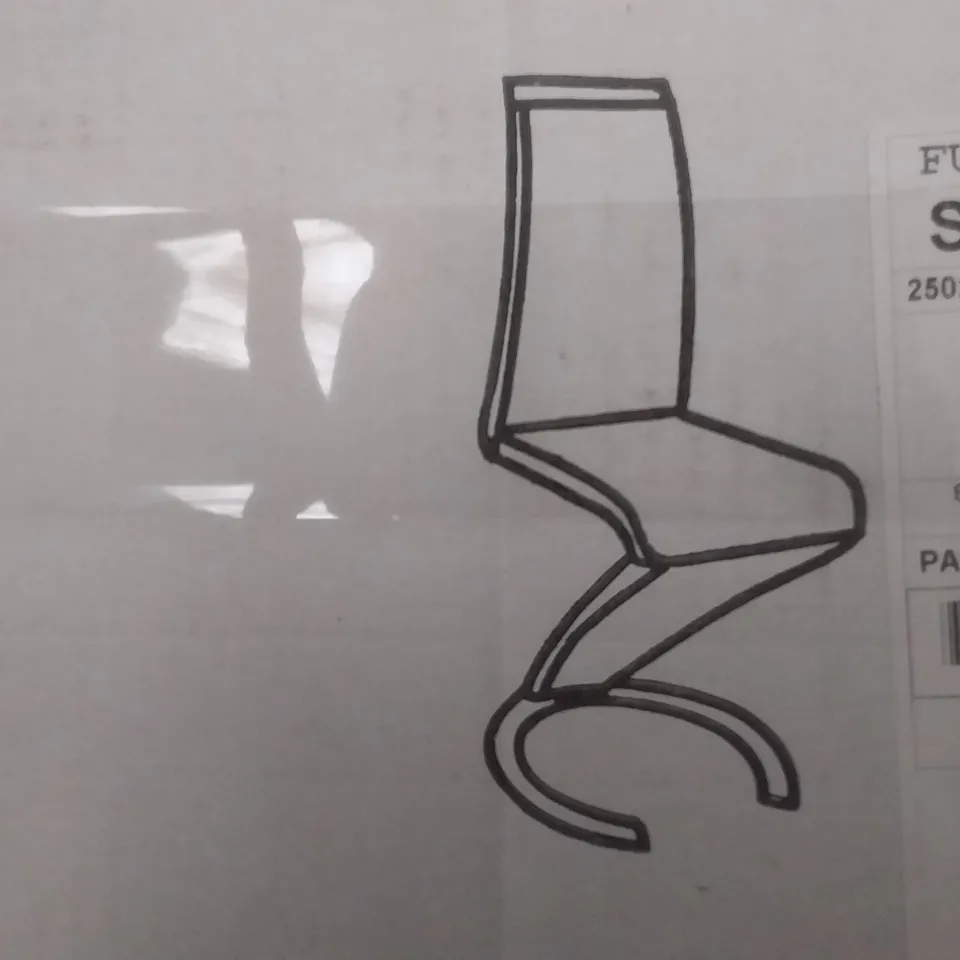 BOXED DESIGNER SUMMER CHAIR -60X45X100 CM IN WHITE ( PACK OF 2 )