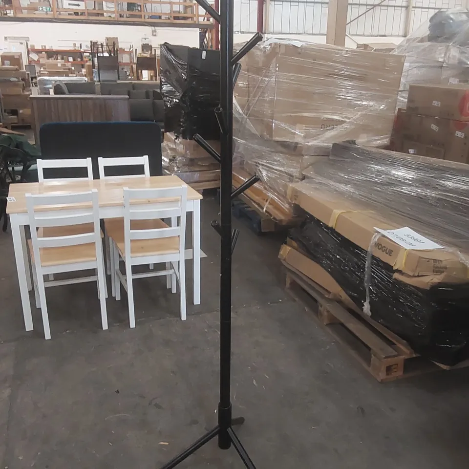 BLASER COAT STAND