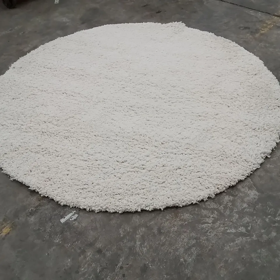 QUALITY DESIGNER AREA RUG - APPROXIMATELY 180X180CM