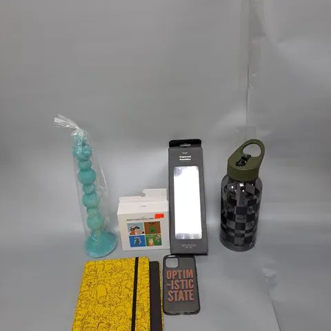 BOX OF ASSORTED ITEMS TO INCLUDE NOTEPADS, PHONE CASES, CANDLES ETC