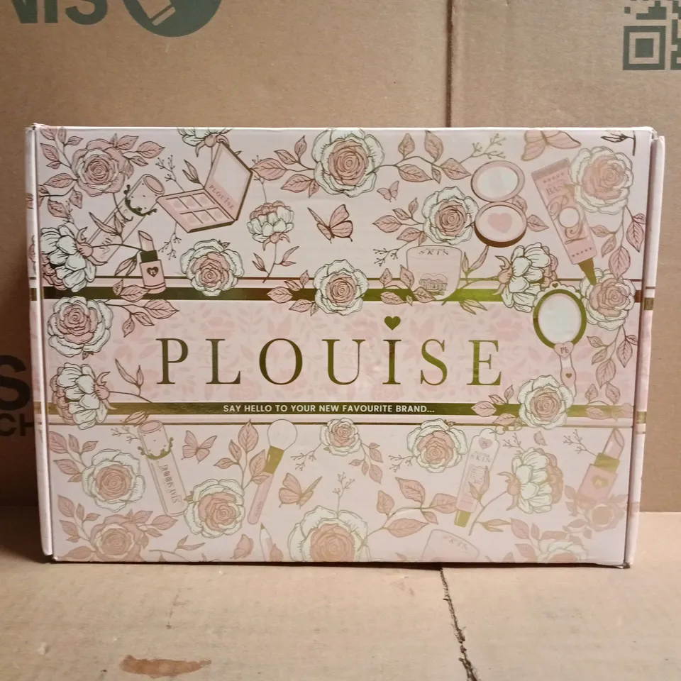 P.LOUISE MYSTERY COSMETIC BOX SET