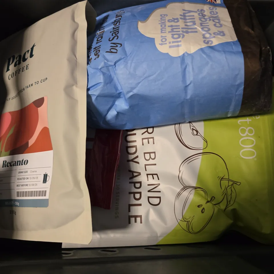 APPROXIMATELY 8 ASSORTED FOOD ITEMS TO INCLUDE - SELF RISING FLOUR ,MYPROTEIN DROPS PEACH FLAVOUR , PURESPORT CREATINE ETC