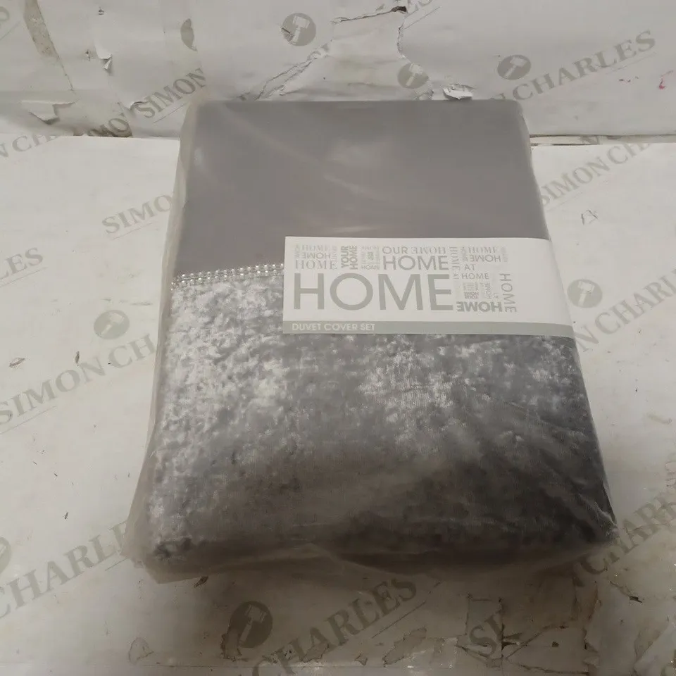 GRADE 1 AMELIE CRUSHED VELVET DUVET COVER SET RRP £49