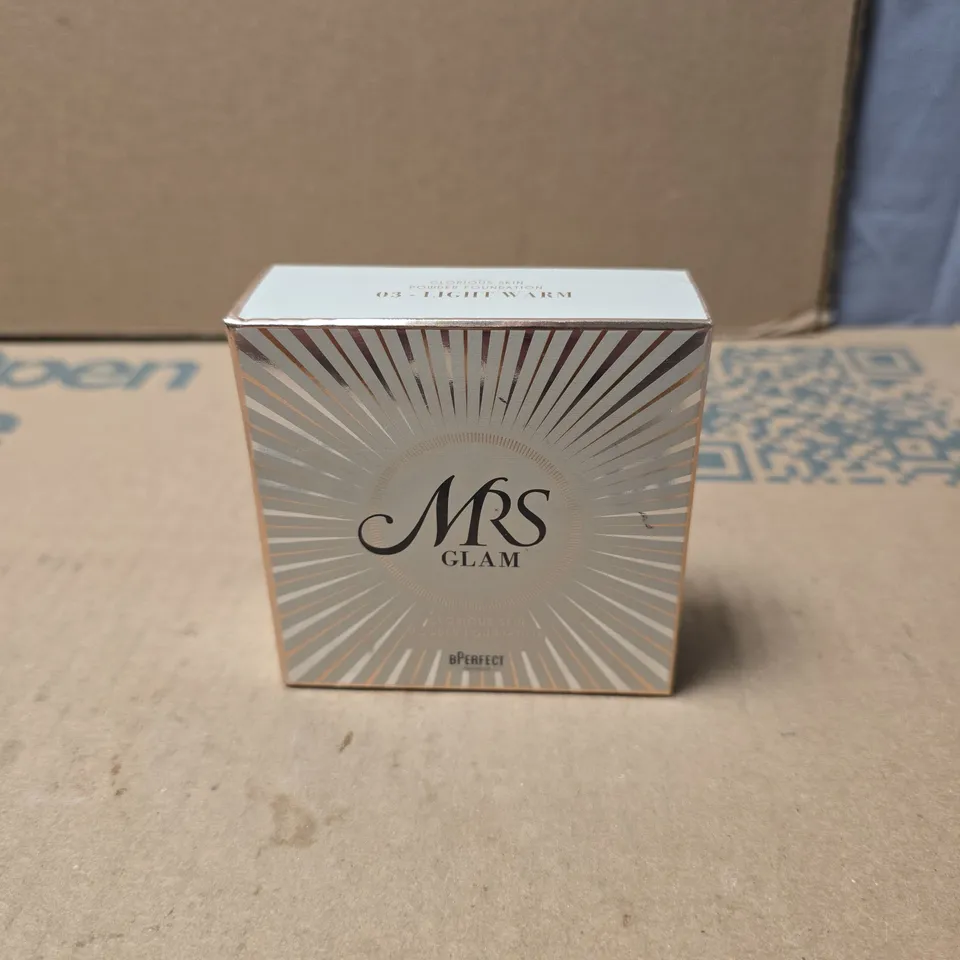 BPERFECT MRS GLAM GLORIOUS SKIN POWDER FOUNDATION 03 LIGHT WARM BOXED