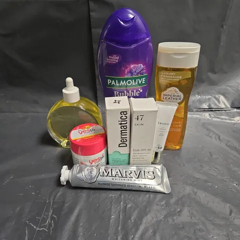 APPROXIMATEY 20 ASSORTED HEALTH AND BEAUTY PRODUCTS TO INCLUDE - DERMATICA HYALURONIC ACID - 47 SKIN DAILY SPF 30 SUNSCREEN - TROPIC CC CREAM - ETC