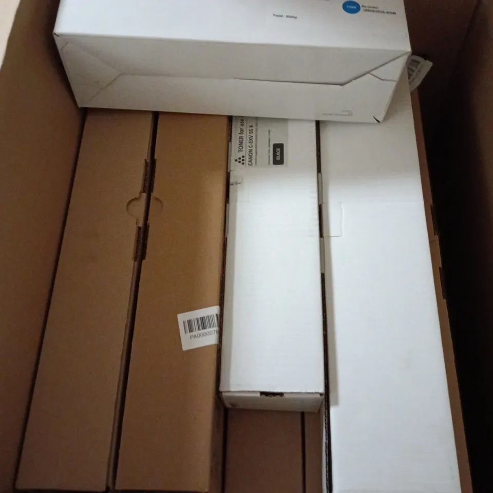 APPROXIMATELY 15 ASSORTED PRINTER TONER CARTRIDGES IN VARIOUS COLOURS 