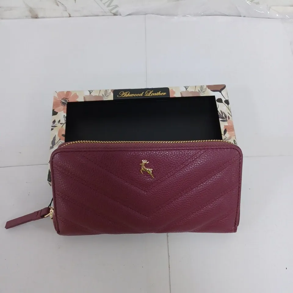 BOXED ASHWOOD PURSE IN PLUM WITH GOLD DETAILS 