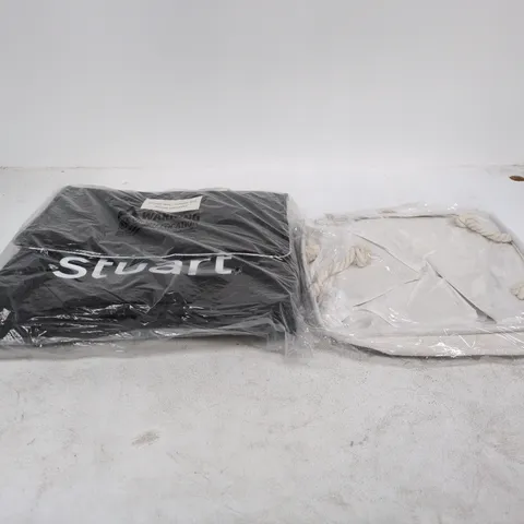 CAGE OF APPROXIMATELY 25 ASSORTED ITEMS TO INCLUDE COLLAPSIBLE STORAGE BAG, STUART SMALL THERMAL BAG ETC
