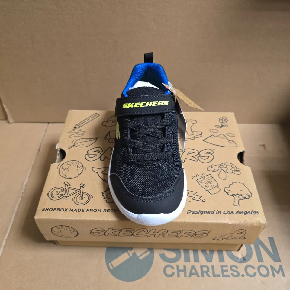 SKECHERS MINI WANDERER KIDS' TRAINERS – UK 10 (US 11), BLACK WITH BLUE INTERIOR
