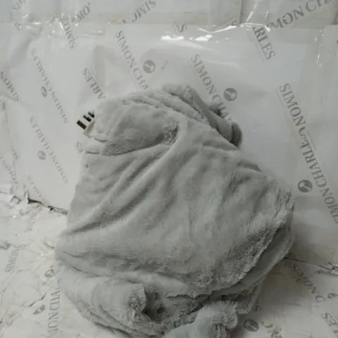 COZEE HOME VELVETSOFT HEATED THROW IN LIGHT GREY