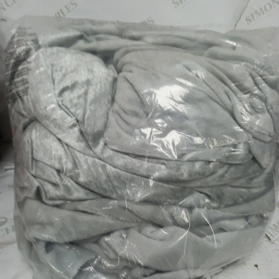 COZEE HOME DOUBLE SIZED VELVET DUVET COVER  - SUPER KING