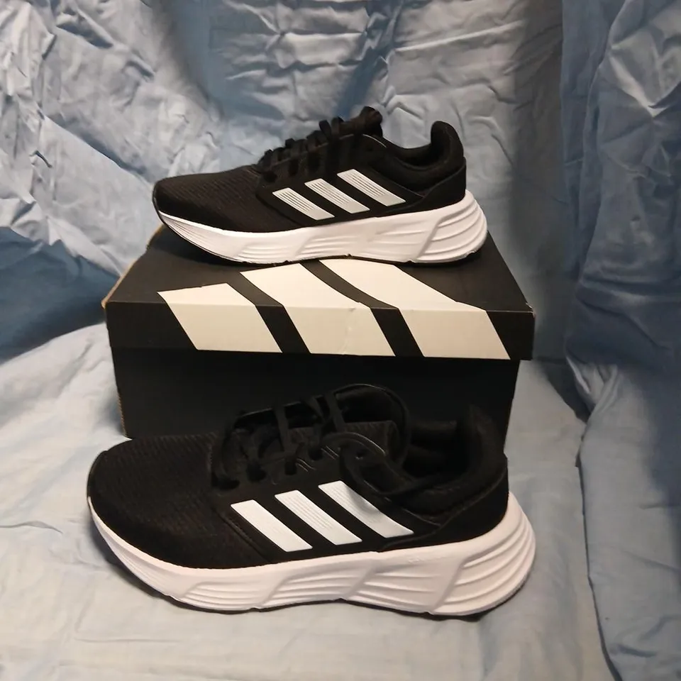 ADIDAS GALAXY 6 M TRAINERS – BLACK, UK 7
