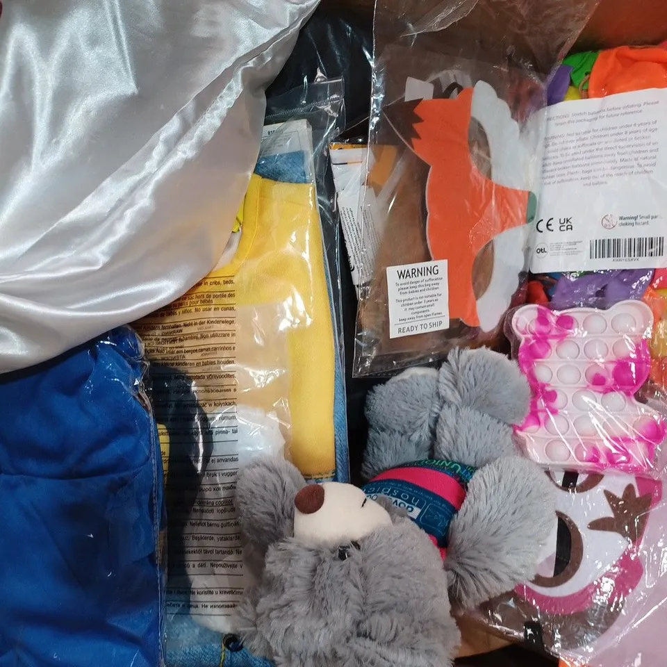 BOX OF APPROXIMATELY 15 ASSORTED TOYS AND GAMES TO INCLUDE BEETLE DRIVE FAMILY GAME, NESTLING WALKIE TALKIES, WATER FUN SURFER, ETC