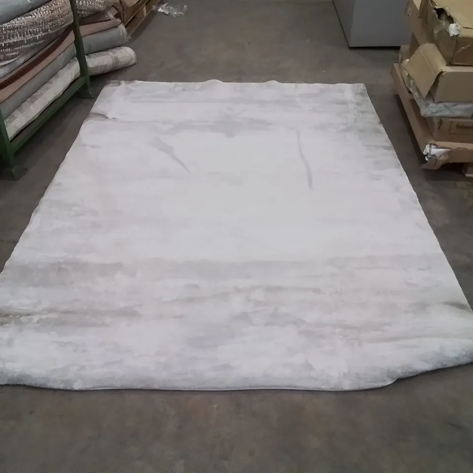 QUALITY DESIGNER STONE RUG - 200 x 280cm