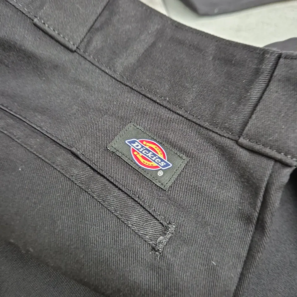 DICKIES WORK TROUSERS – MEN'S BLACK, UK 38 (38X96)