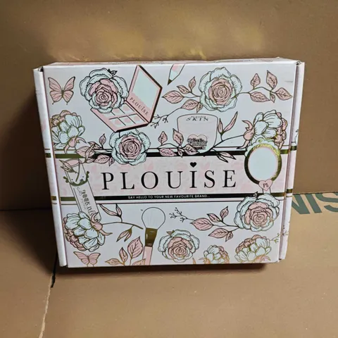 SEALED PLOUISE SMALL COSMETICS SURPRISE BOX SET