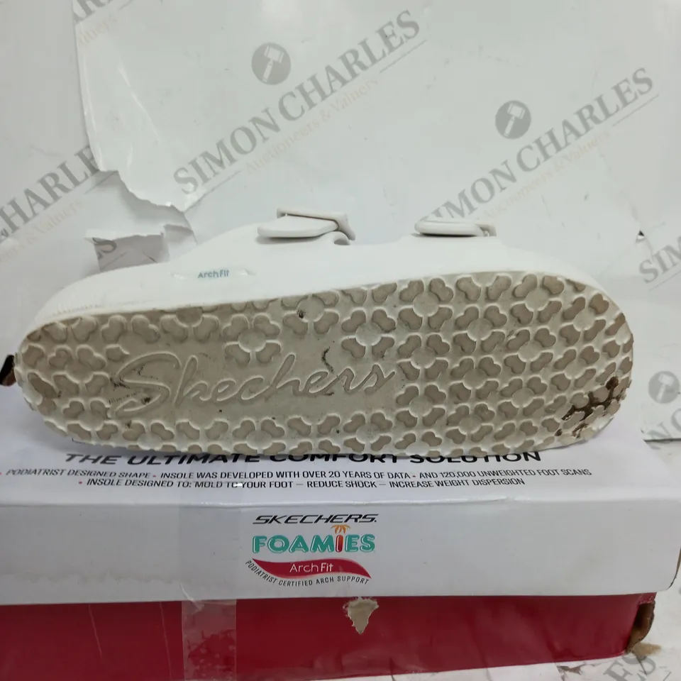 SKECHERS ARCH FIT FOAMIES SLIDE SANDAL SIZE 6