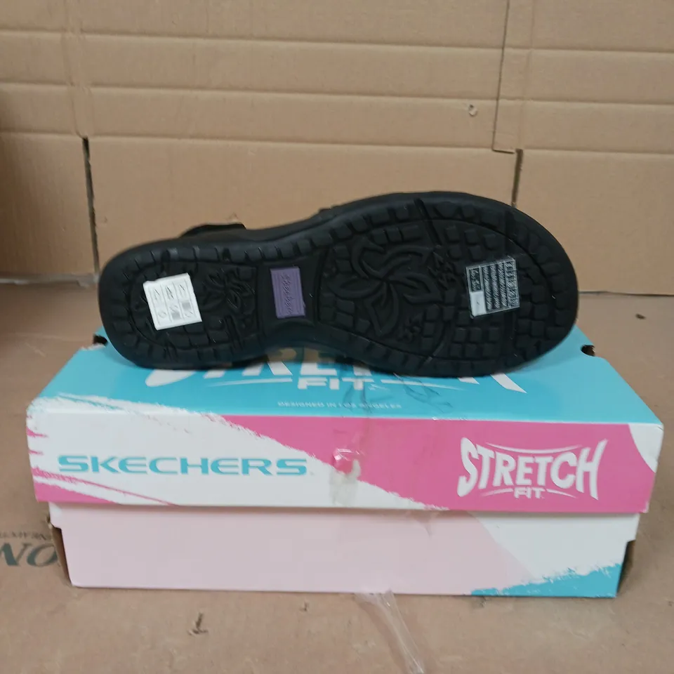 SKECHERS STRETCH FIT SUNNYSIDE SANDALS BLACK SIZE 5