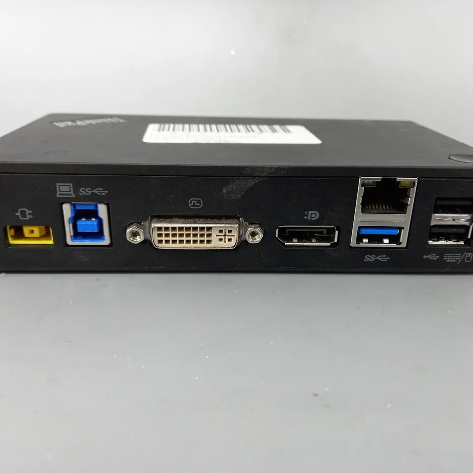 LENOVO THINKPAD USB 3.0 UNIVERSAL PRO DOCK