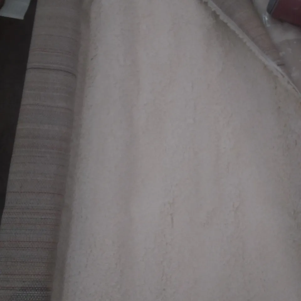 LAMASIII SHAGGY CREAM RUG 200X290CM