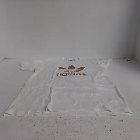 ADIDAS MEDIUM WHITE T SHIRT WITH LOGO
