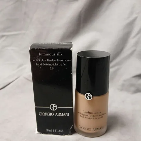 GIORGIO ARMANI LUMINOUS SILK FOUNDATION β SHADE 5.9 β 50 ML β BOXED