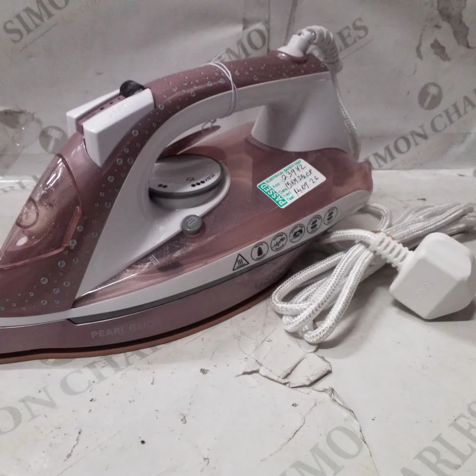 BOXED RUSSELL HOBBS PEARL GLIDE ROSE 2600W