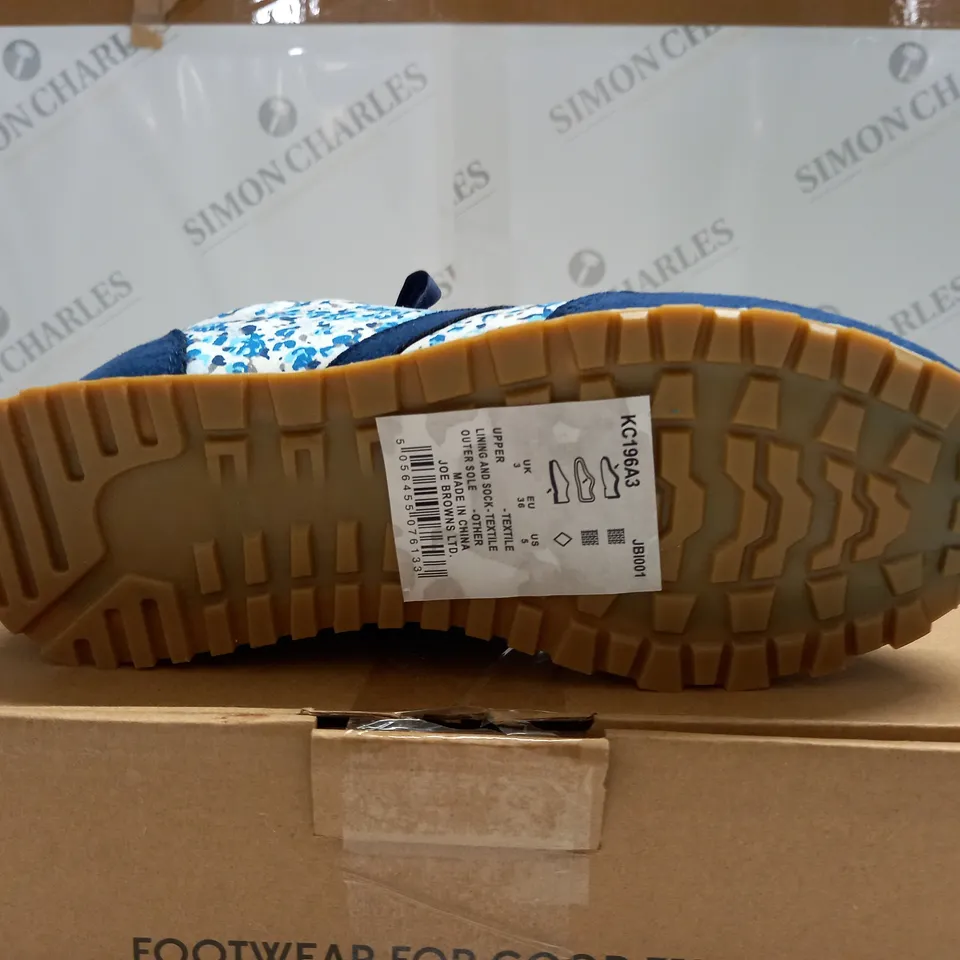 BOXED JOE BROWNS MIDSUMMER TRAINERS- UK 3