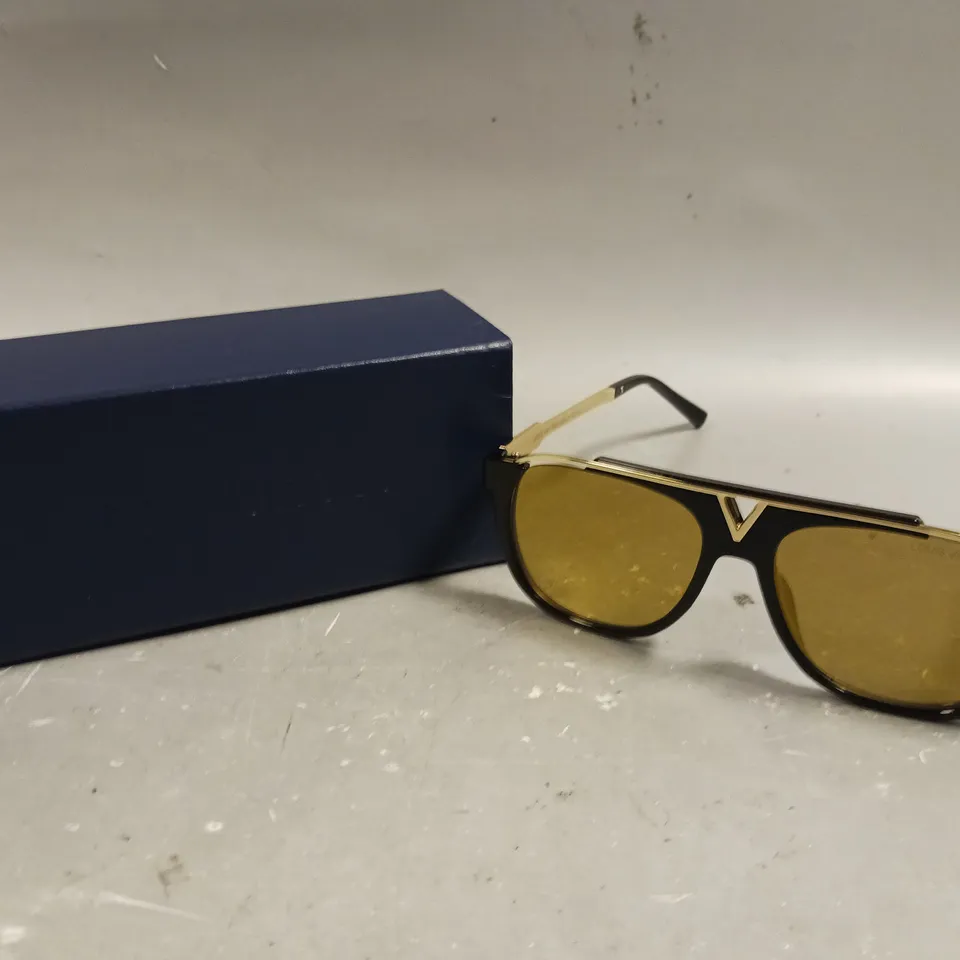 LOUIS VUITTON GOLD TINTED LENS SUNGLASSES 