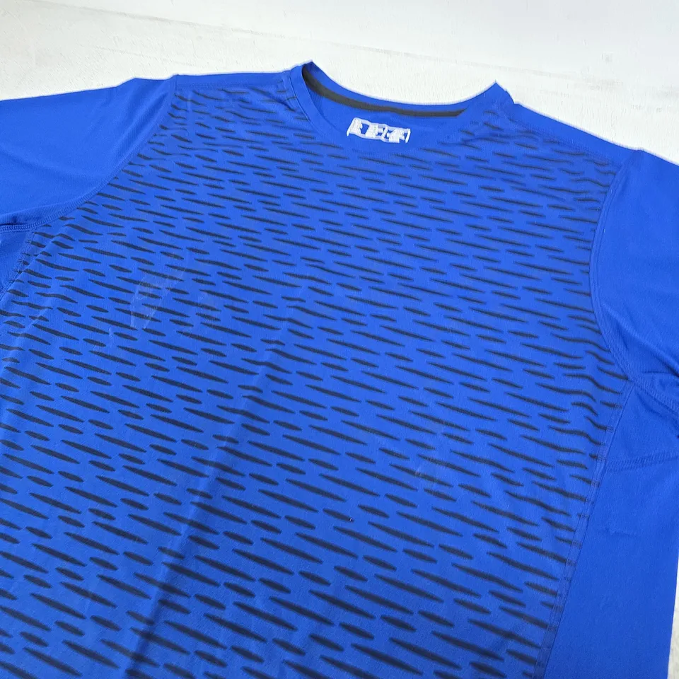 NEW BALANCE TECH TEE - SIZE SMALL