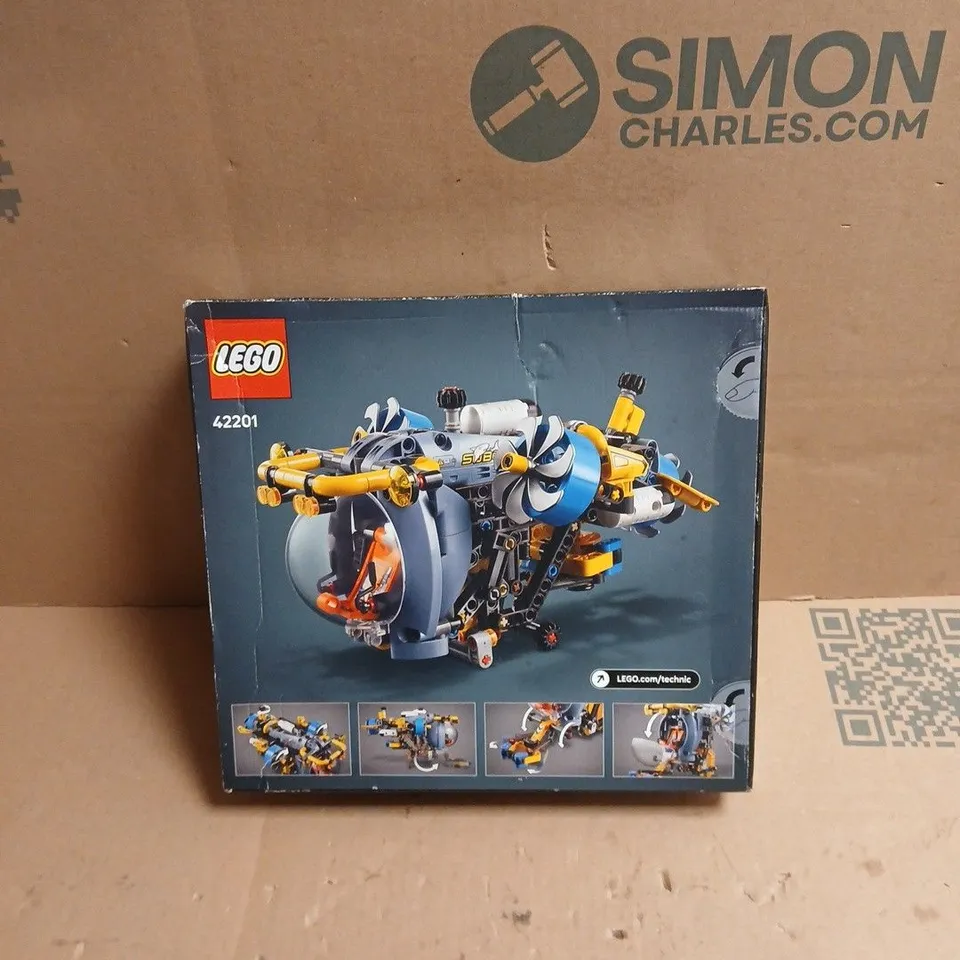 LEGO TECHNIC 9+ DEEP-SEA RESEARCH SUBMARINE BOXED