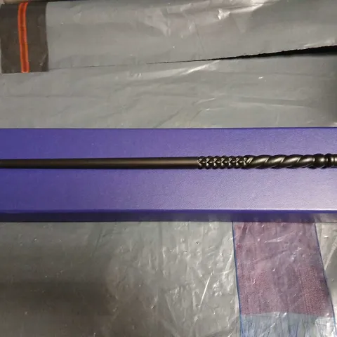 WARNER BROTHERS WIZARDING WORLD WAND