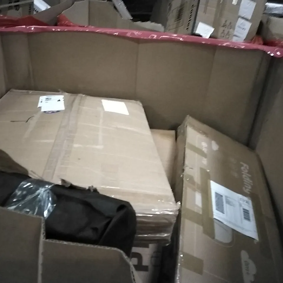 PALLET OF ASSORTED PRODUCTS AND HOUSEHOLD GOODS TO INCLUDE;MATTRESS TOPPER,STICH TEDDY,CAT LITTER TRAY