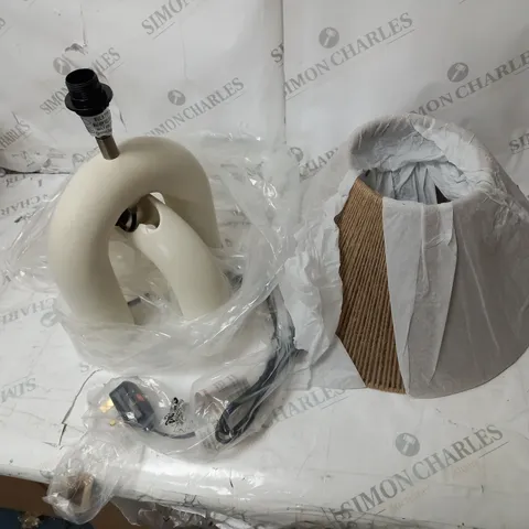 AILA CERAMIC TABLE LAMP