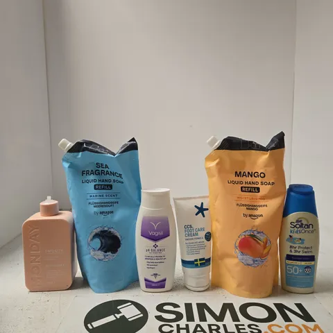 TOTE OF APPROXIMATELY 10 ASSORTED BEAUTY PRODUCTS INCLUDING MONDAY CONDITIONER, AMAZON LIQUID HAND SOAP AND VAGISILL DAILY INTIMATE WASH