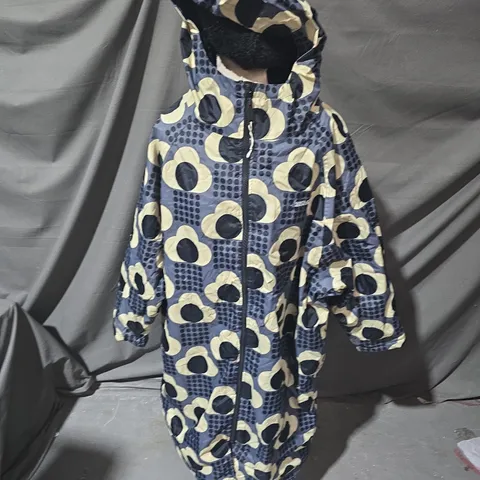 ORLA KIELY X REGATTA GREAT OUTDOORS COAT – PATTERNED HOODED OUTERWEAR, ONE SIZE