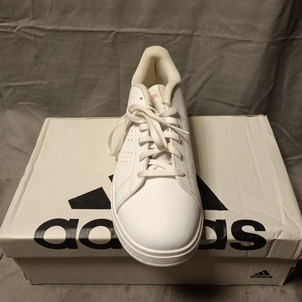 ADIDAS WHITE LEATHER TRAINERS WITH PINK HEEL – SIZE 5 BOXED