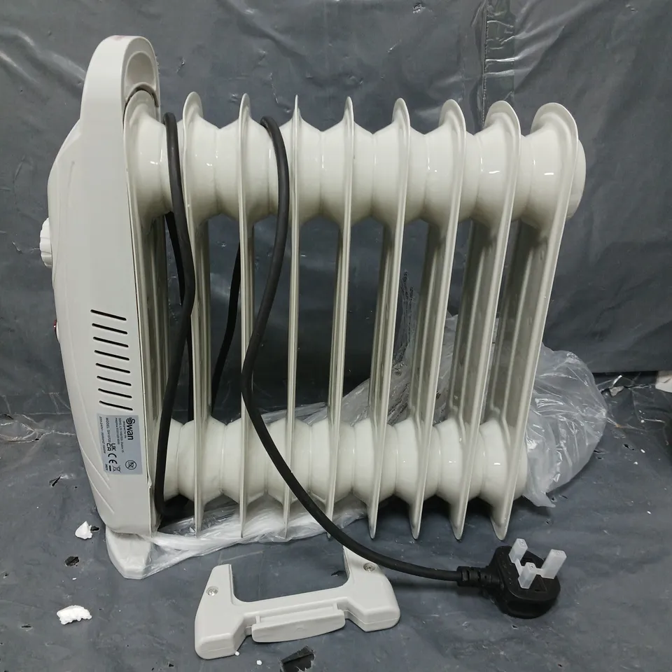 SWAN 1000W MINI OIL HEATER - COLLECTION ONLY