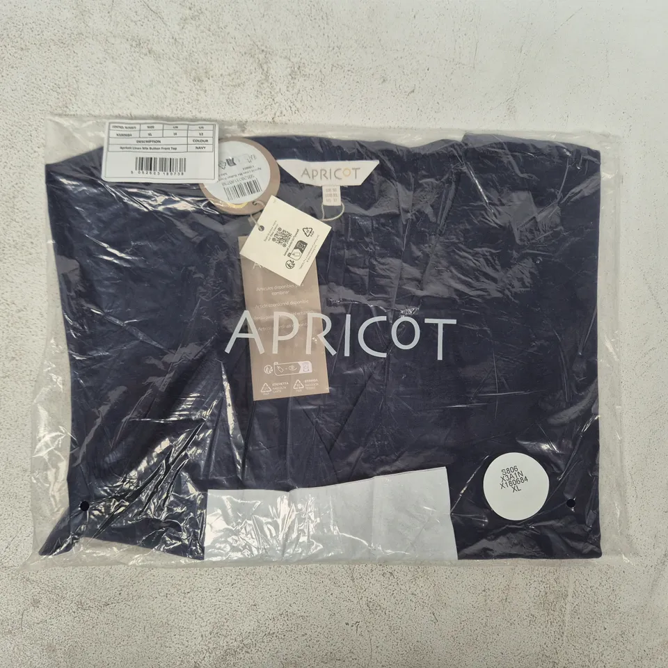 BAGGED APRICOT LINEN MIX BUTTON FRONT TOP IN NAVY SIZE XL