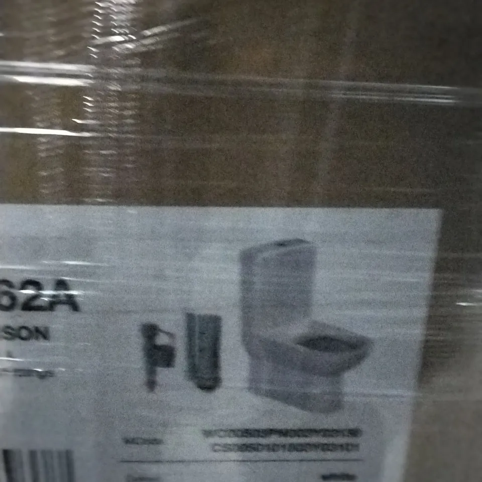 PALLET OF APPROXIMATELY 9 MADISON CC PANS AND CISTERN FITTINGS