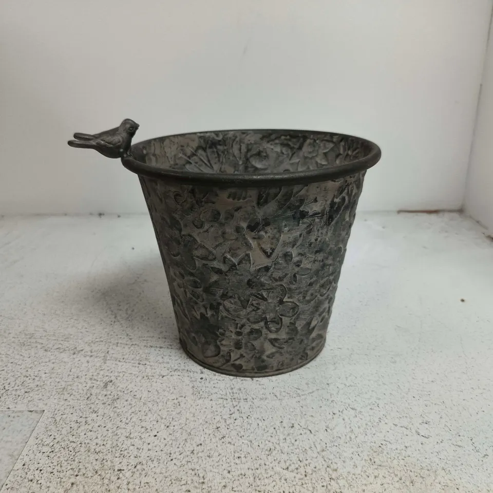 HEAVEN SENDS METAL POT WITH BIRD DECO BOXED