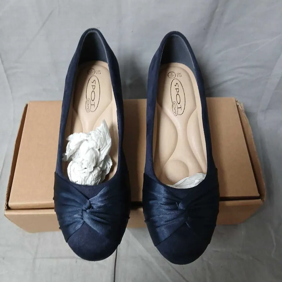 SPOT ON NAVY SUEDE KNOT-DETAIL PUMPS, WOMEN'S SHOES, UK4 (EU37)