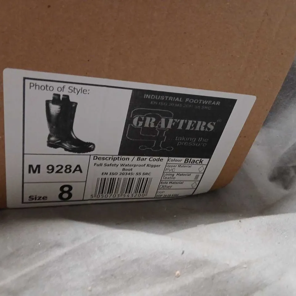 GRAFTERS INDUSTRIAL WATERPROOF BOOT, MODEL M928A, BLACK, UK 8 (VERIFY BRAND)