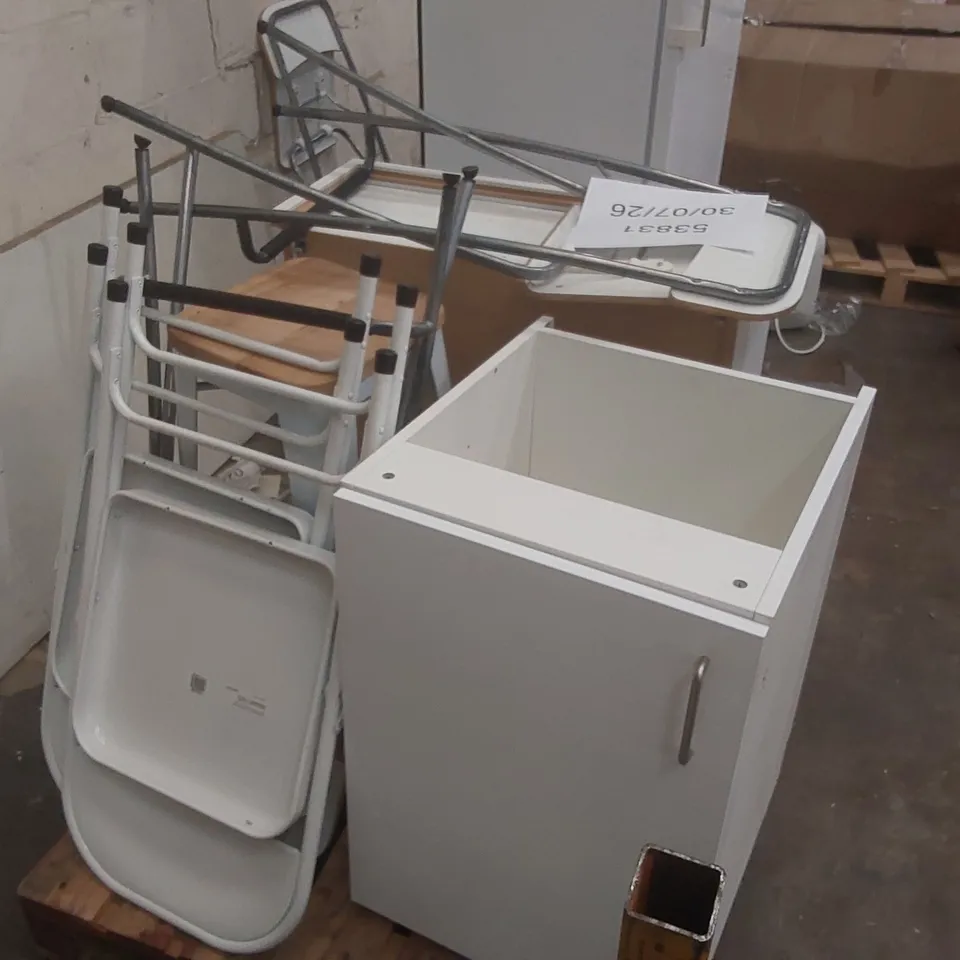PALLET CONTAINING ASSORTED FURNITURE PARTS AND CHAIRS