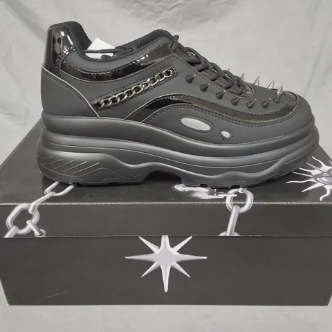 BOXED PAIR OF KOI BANE OF EXILE TRAINERS - UK 7