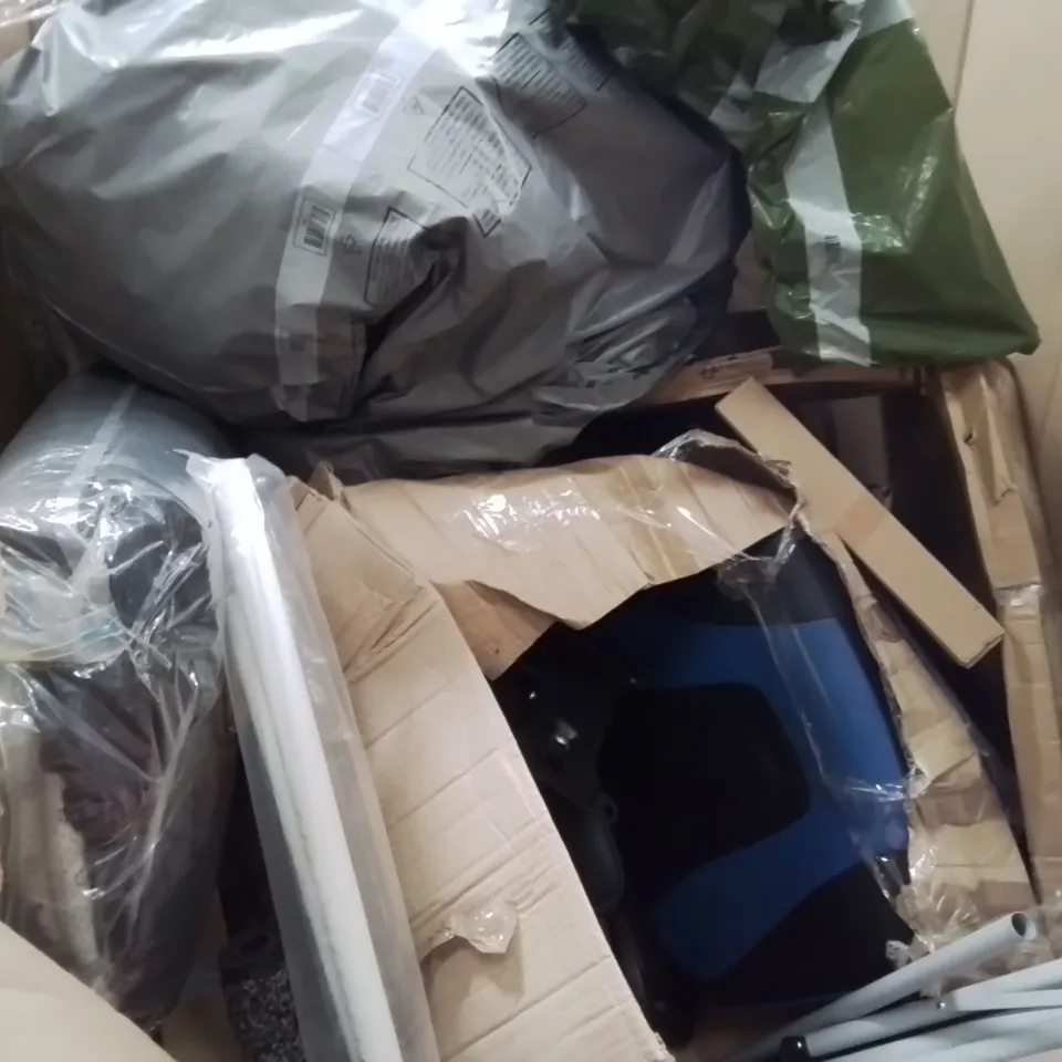 PALLET OF ASSORTED HOUSEHOLD ITEMS TO INCLUDE TOWER SPACE HEATHER, OFFICE CHAIR AND MULTIPLE DOOR MATS