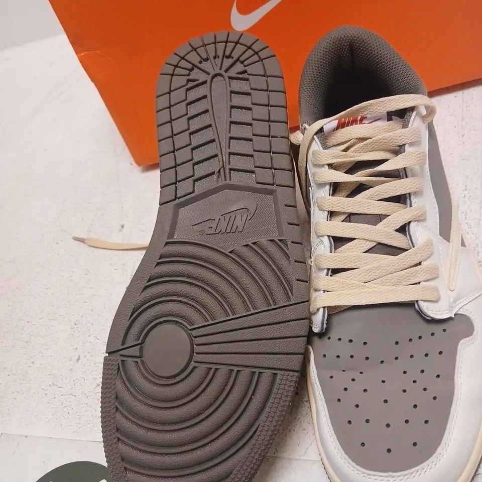NIKE TRAINERS – MEN'S, UK 11