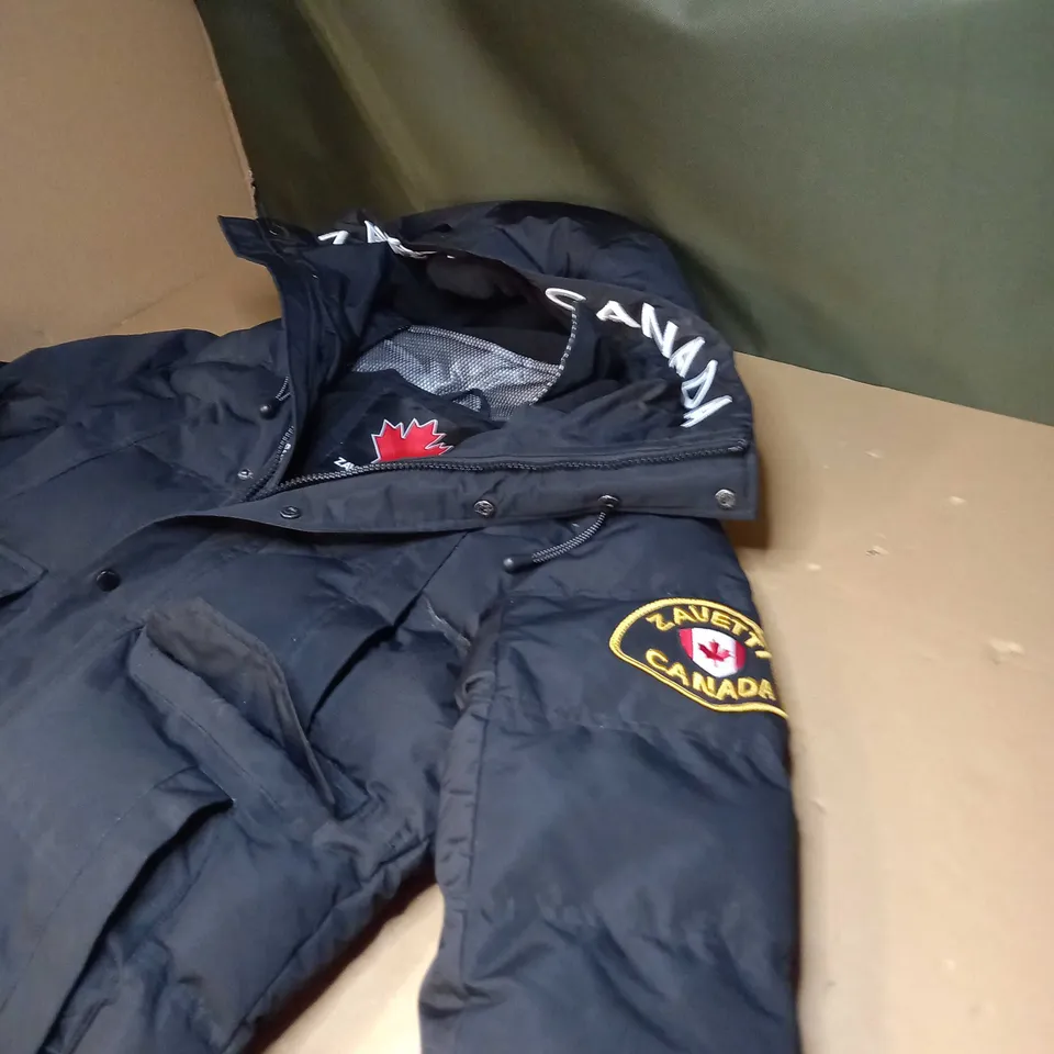 PADDED ZAVETTI CANADA ZIPPED COAT SIZE M