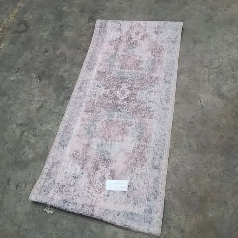 QUALITY DESIGNER AREA RUG - APPROXIMATELY 140X60CM