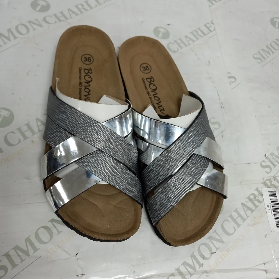 BOXED BONOVA SILVER SANDALS SIZE 36